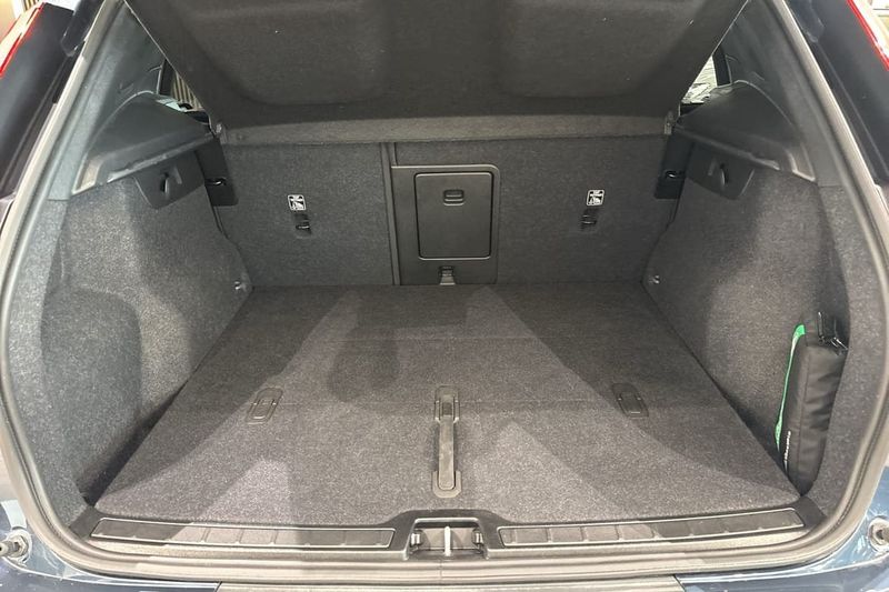 Volvo EX40 bild 13