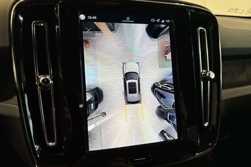 Volvo EX40 bild 28