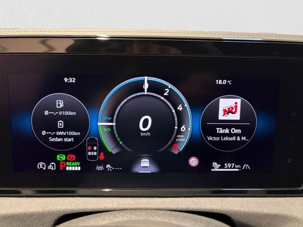 Volkswagen Tiguan R-Line eHybrid 272hk Drag/Pano/Navi/Värmare - 2026