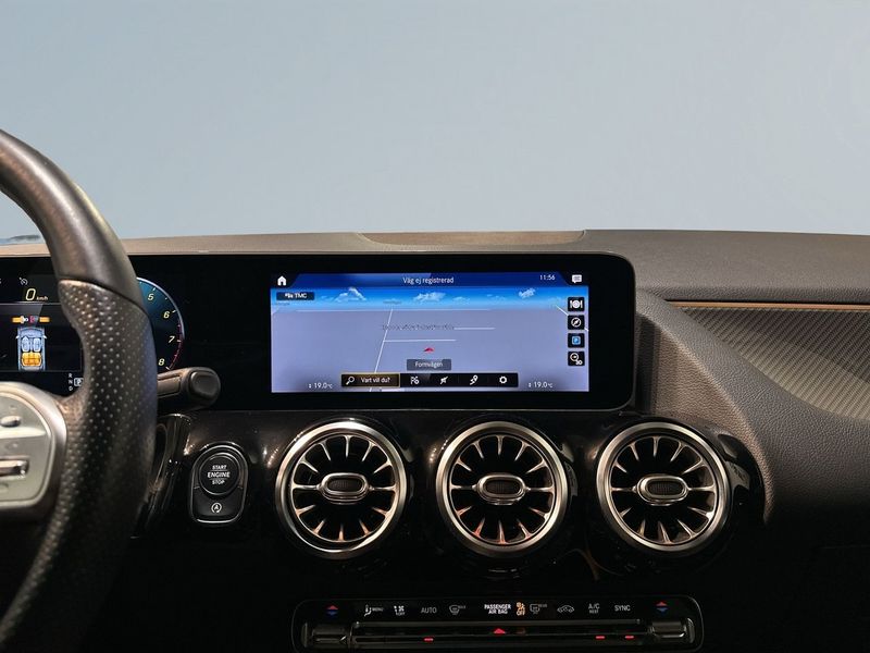 Mercedes GLA250 bild 15