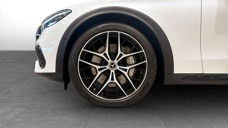 Mercedes E300 bild 9