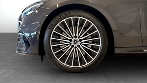 Mercedes E300 bild 9