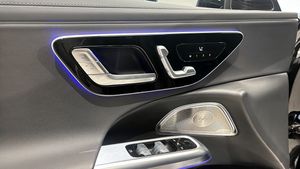 Mercedes E300 bild 11