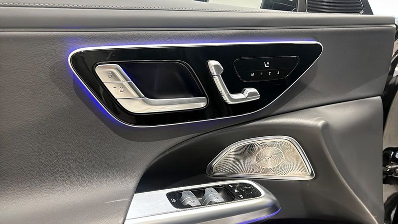 Mercedes E300 bild 11