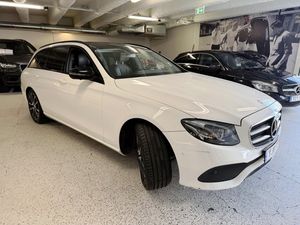 Mercedes E220 bild 2