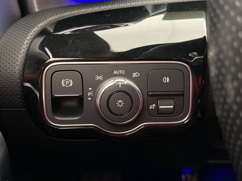 Mercedes CLA200 bild 28