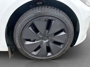 Tesla Model 3 bild 25