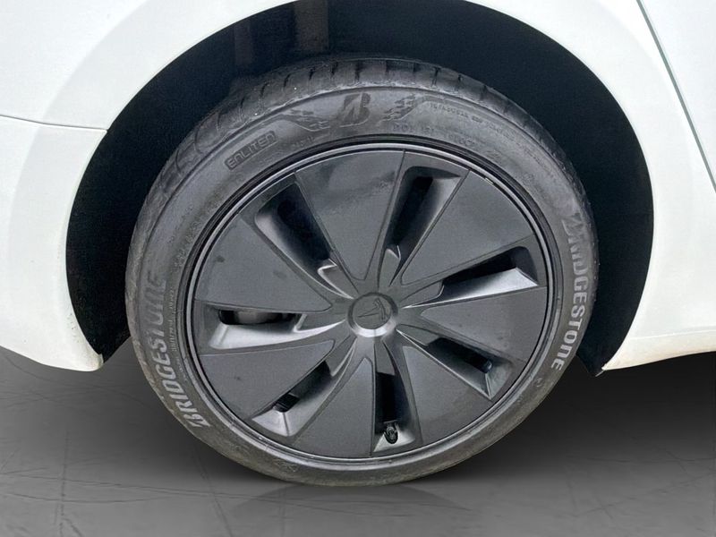 Tesla Model 3 bild 24