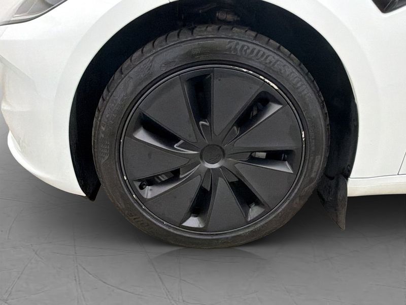 Tesla Model 3 bild 22