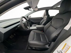 Tesla Model 3 bild 13