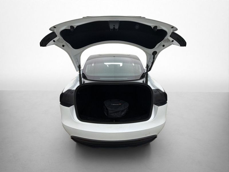 Tesla Model 3 bild 19