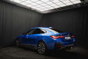 BMW i4 bild 9