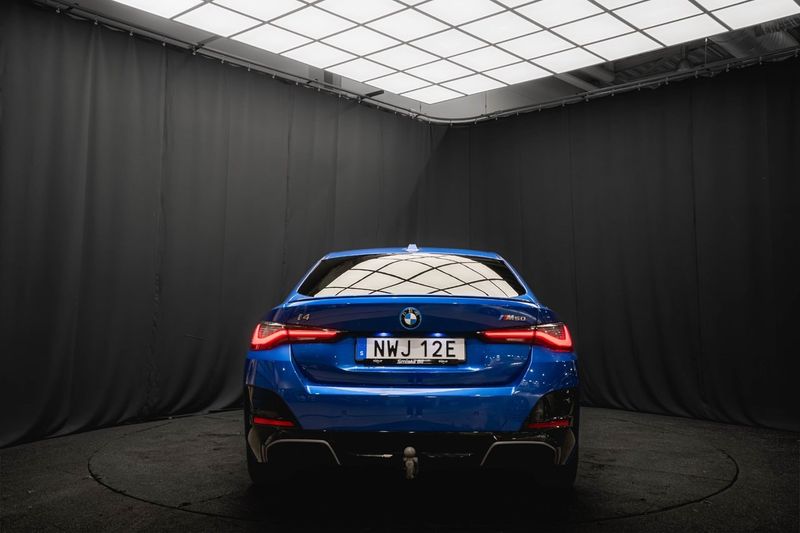 BMW i4 bild 8