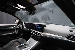 BMW i4 bild 17