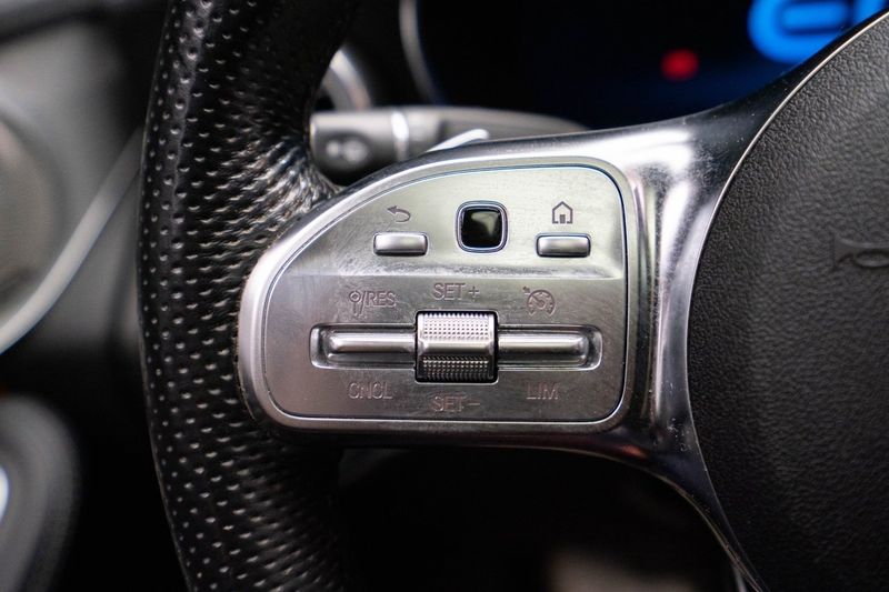 Mercedes GLC300 bild 16