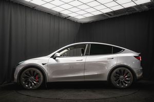 Tesla Model Y bild 10
