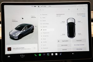 Tesla Model Y bild 23