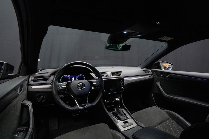 Skoda Superb bild 16