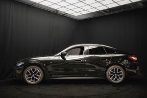 BMW i4 bild 10