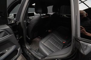 BMW i4 bild 20