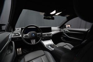 BMW i4 bild 17