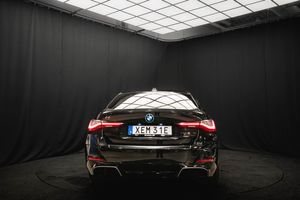BMW i4 bild 8
