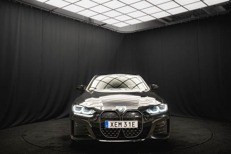 BMW i4 bild 4