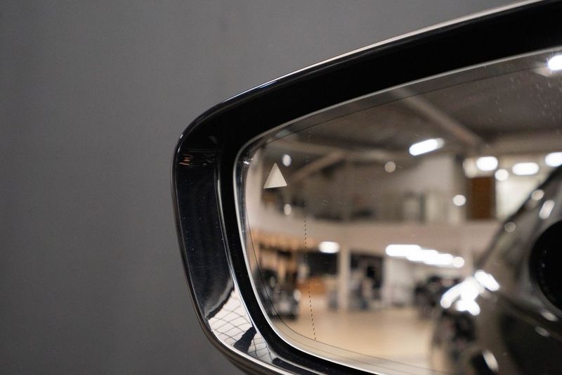 BMW i4 bild 22
