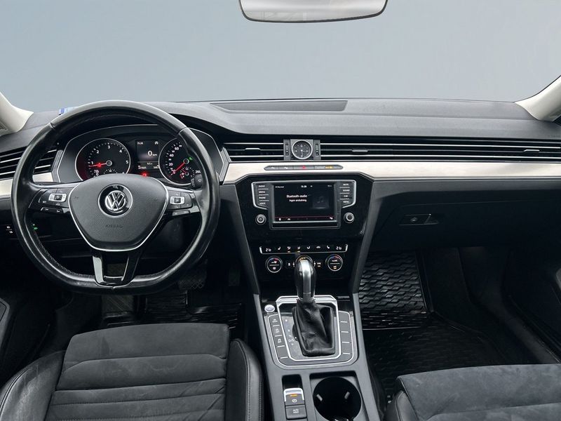 Volkswagen Passat bild 8