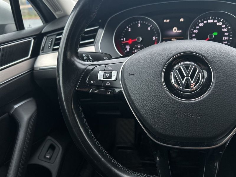 Volkswagen Passat bild 19