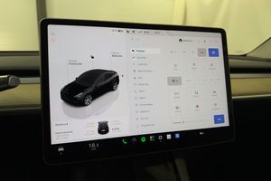 Tesla Model Y bild 13
