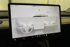 Tesla Model Y bild 19