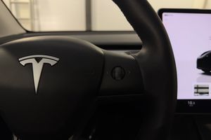 Tesla Model Y bild 10
