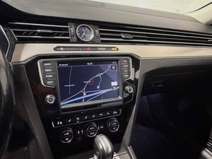 Volkswagen Passat bild 14