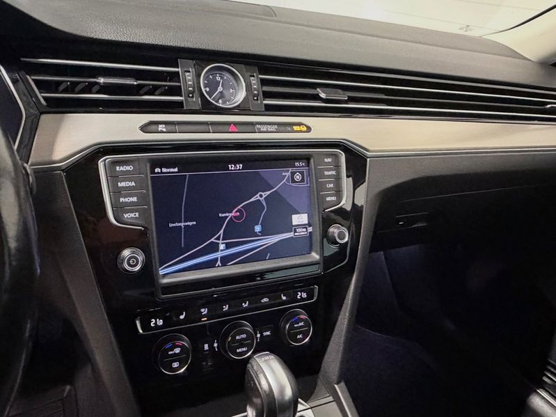 Volkswagen Passat bild 14