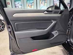 Volkswagen Passat bild 16