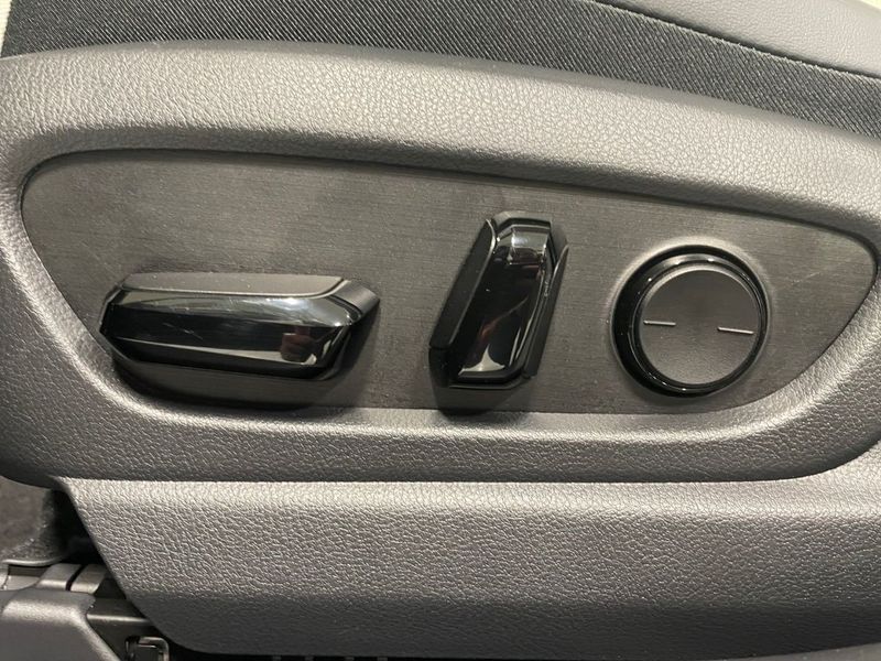 Lexus ES bild 11