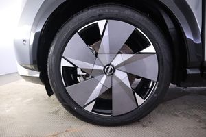 Nissan Ariya bild 10