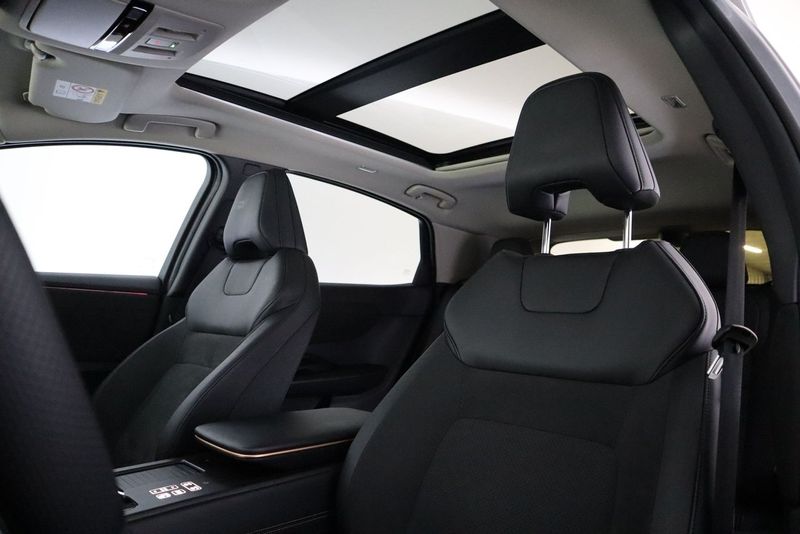 Nissan Ariya bild 13