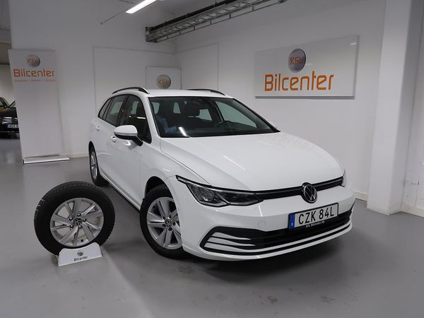 Volkswagen Golf 1.5 eTSI V-Däck ingår Cockpit-Navi-CarPlay-Rattvärme-Ad - 2021