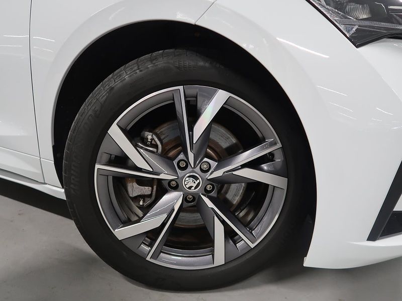 Skoda Enyaq bild 13