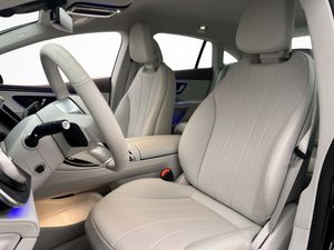 Mercedes EQE350 bild 15
