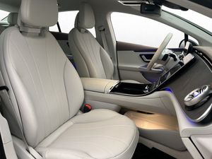 Mercedes EQE350 bild 36