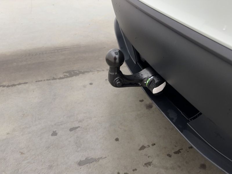 Tesla Model Y bild 12