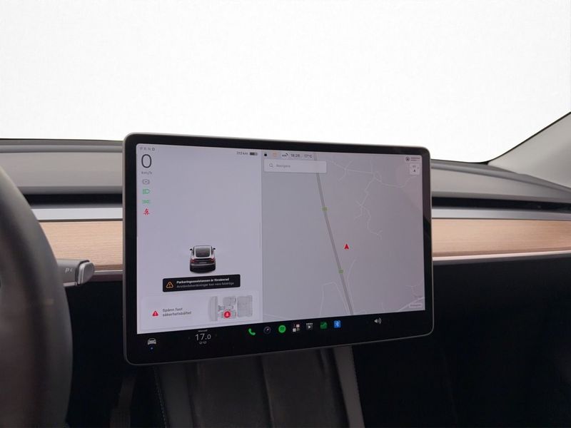 Tesla Model Y bild 26