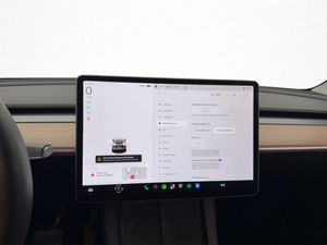 Tesla Model Y bild 30
