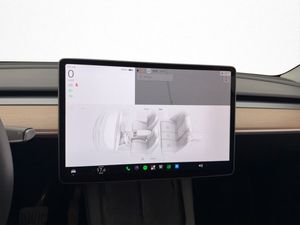 Tesla Model Y bild 28