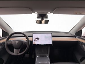 Tesla Model Y bild 19