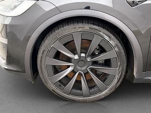 Tesla Model X bild 36