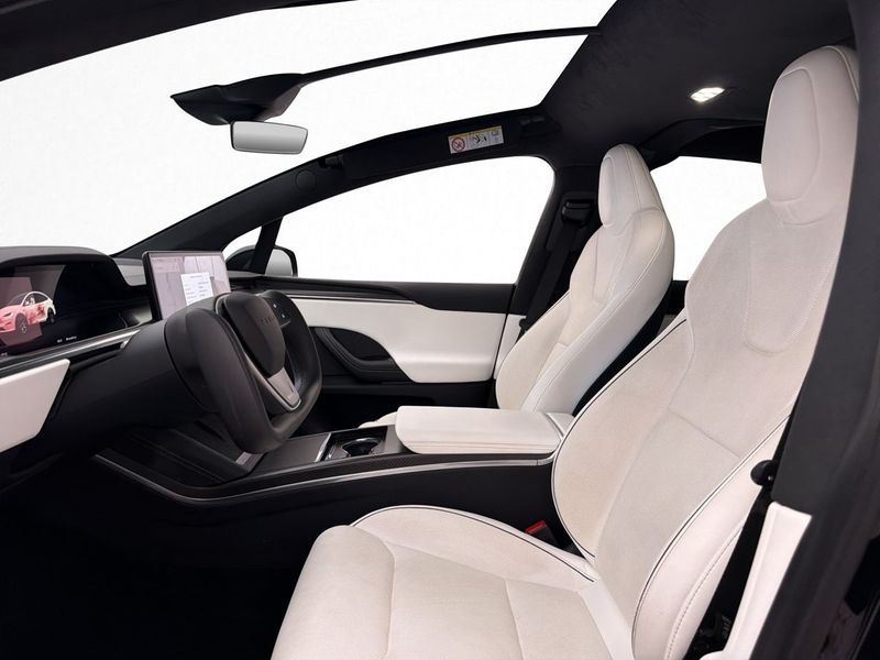 Tesla Model X bild 17